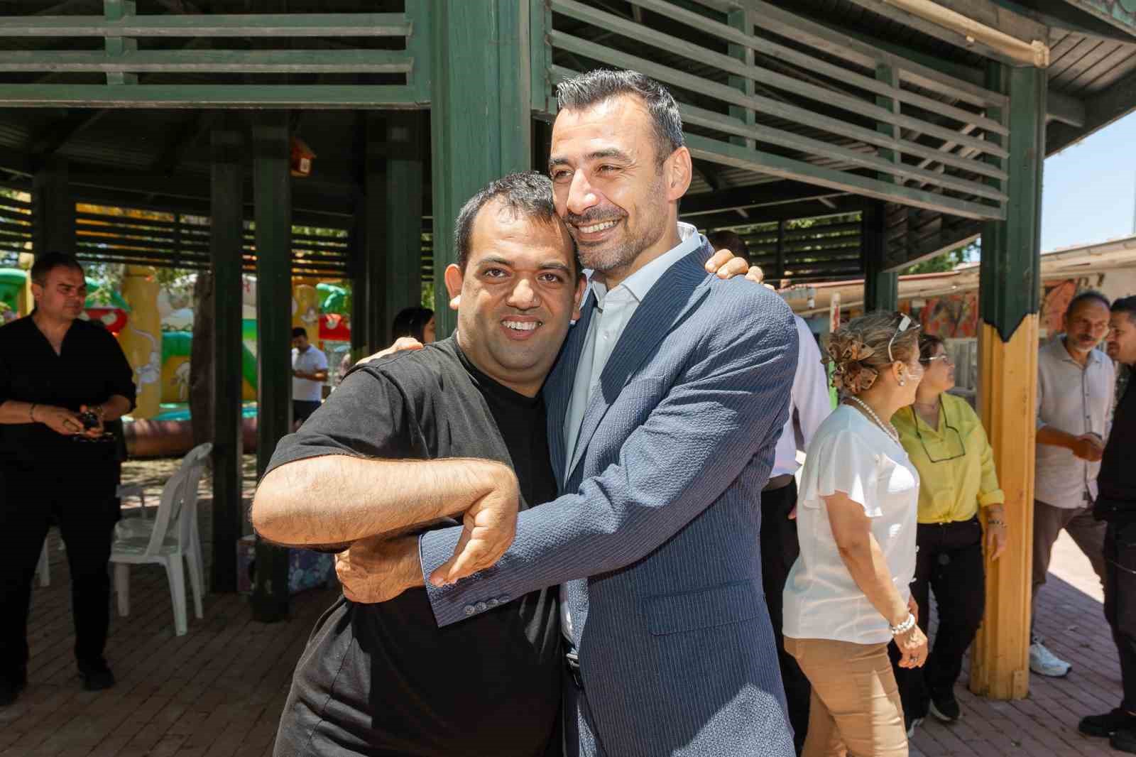 Manavgat’ta yıl sonu şenliği: Çocuklar doyasıya eğlendi