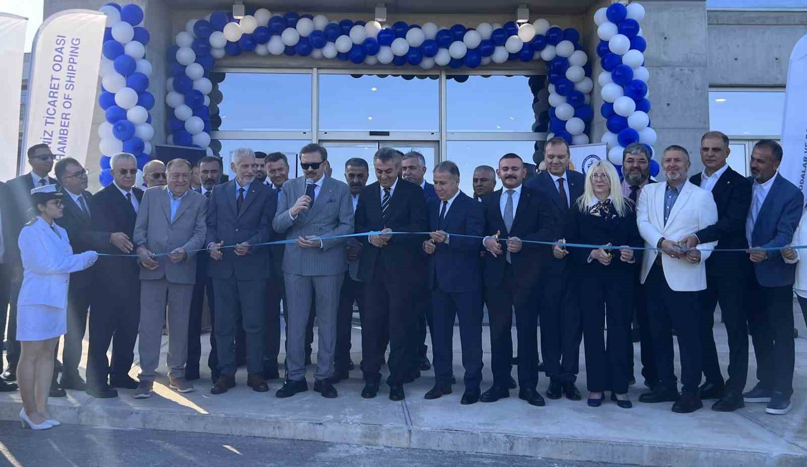 Mersin’de Denizcilik Fakültesi binası hizmete açıldı