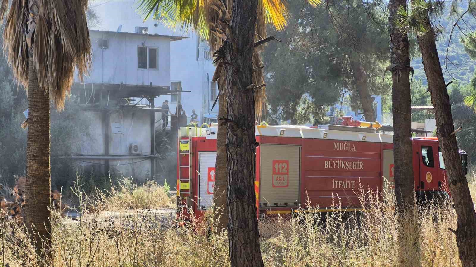 Konteynerde çıkan yangın söndürüldü