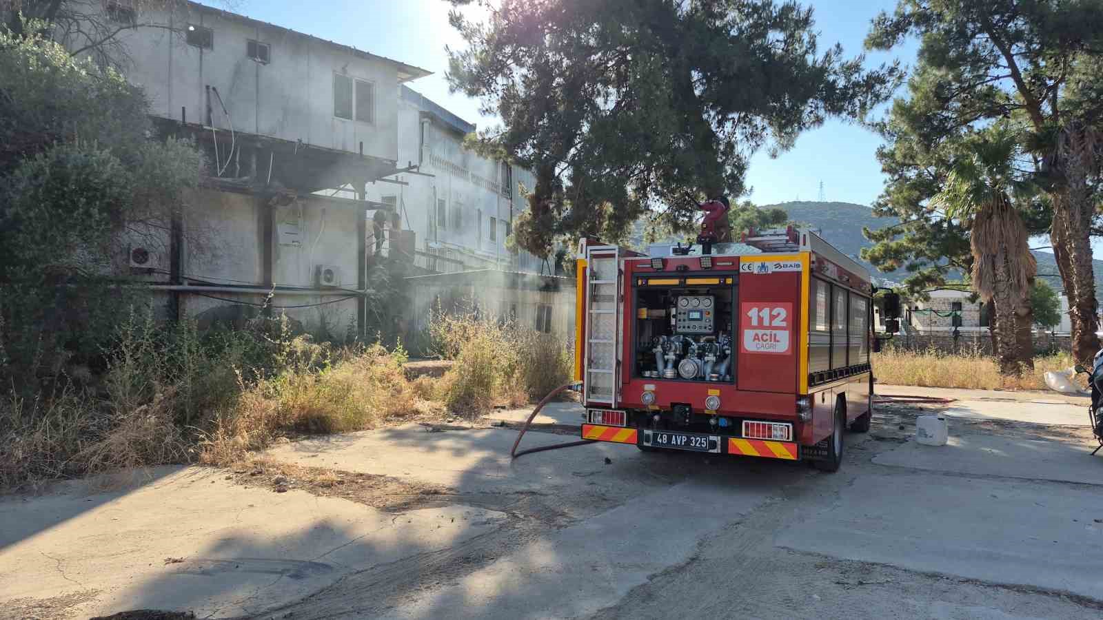 Konteynerde çıkan yangın söndürüldü
