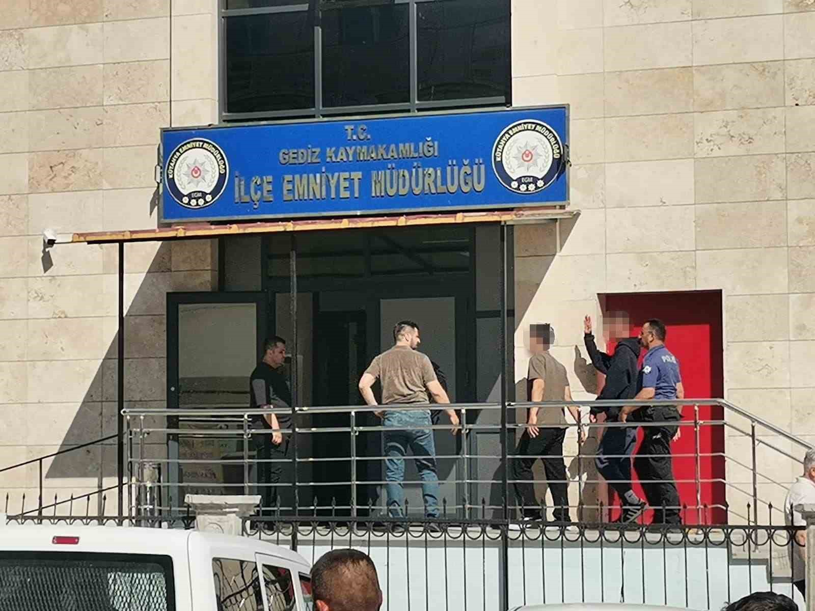 Gediz’de çocuğun cinsel istismarıyla ilgili 6 şüpheli tutuklandı