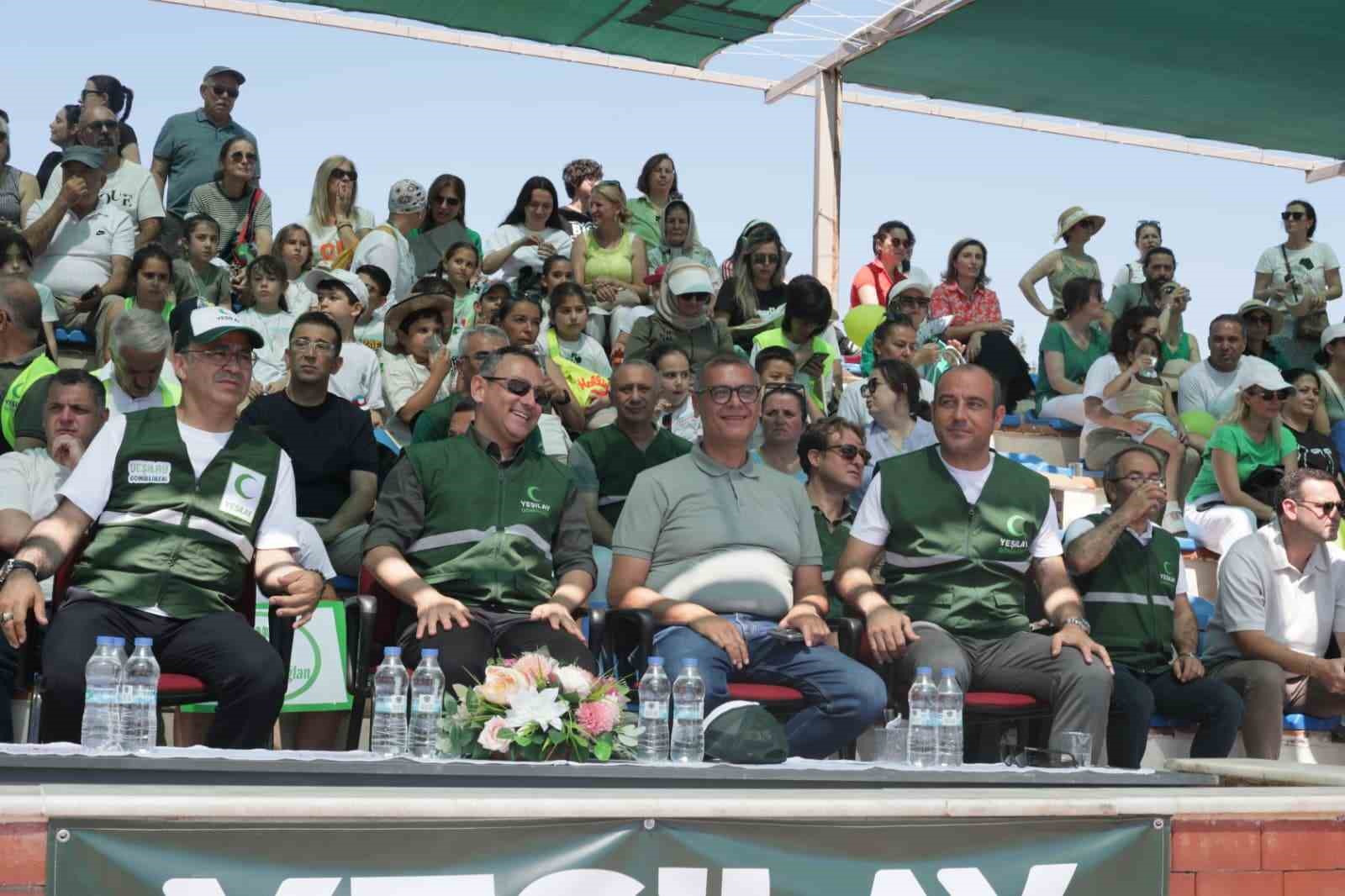 İzmir’de sağlıklı yaşam ve spor festivali coşkusu