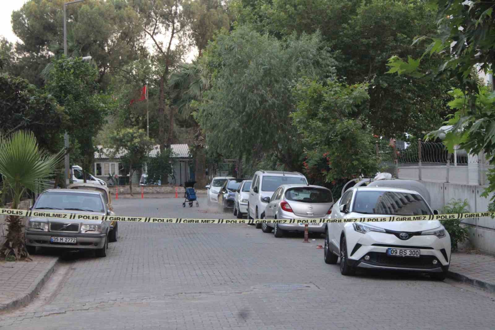 Aydın’da şüpheli valiz fünyeyle patlatıldı