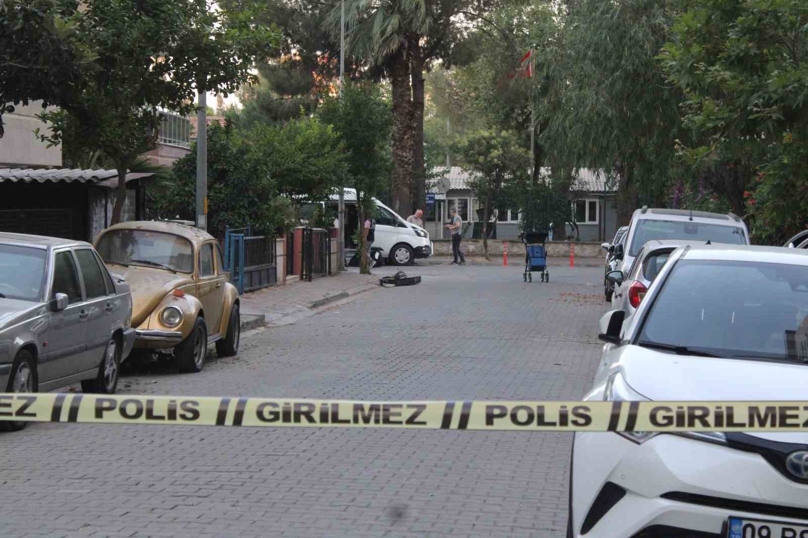 Aydın’da şüpheli valiz fünyeyle patlatıldı
