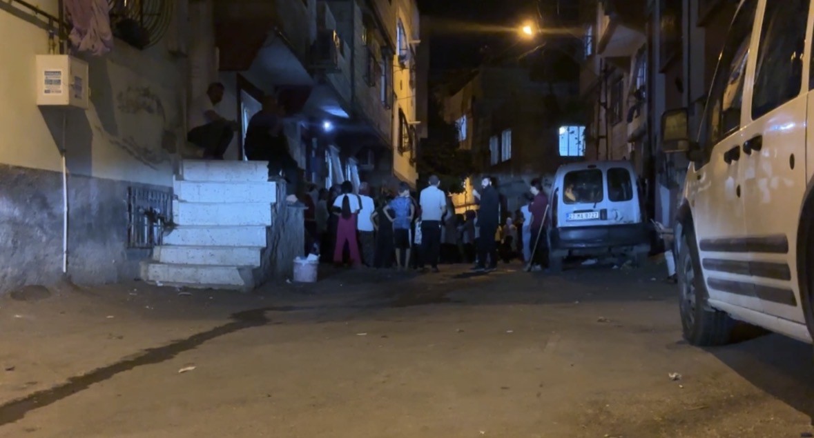 Baba, tartıştığı oğlunu bıçaklayarak öldürdü