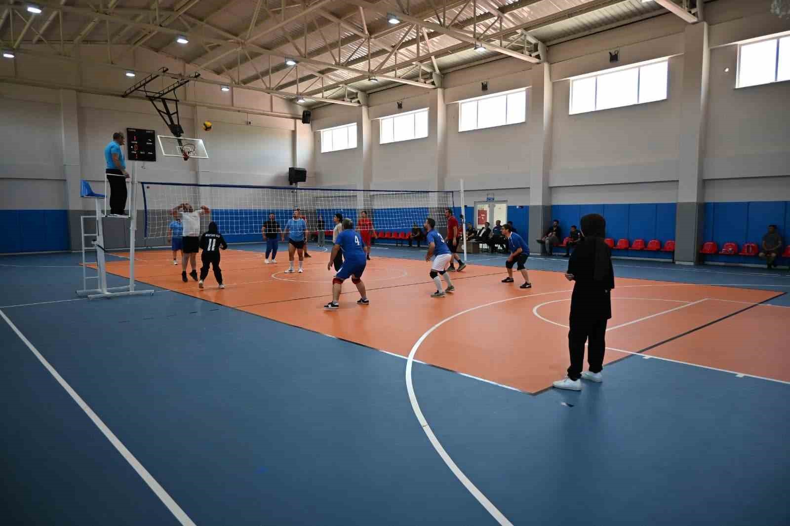 Sarıoğlan Voleybol Turnuvası tamamlandı