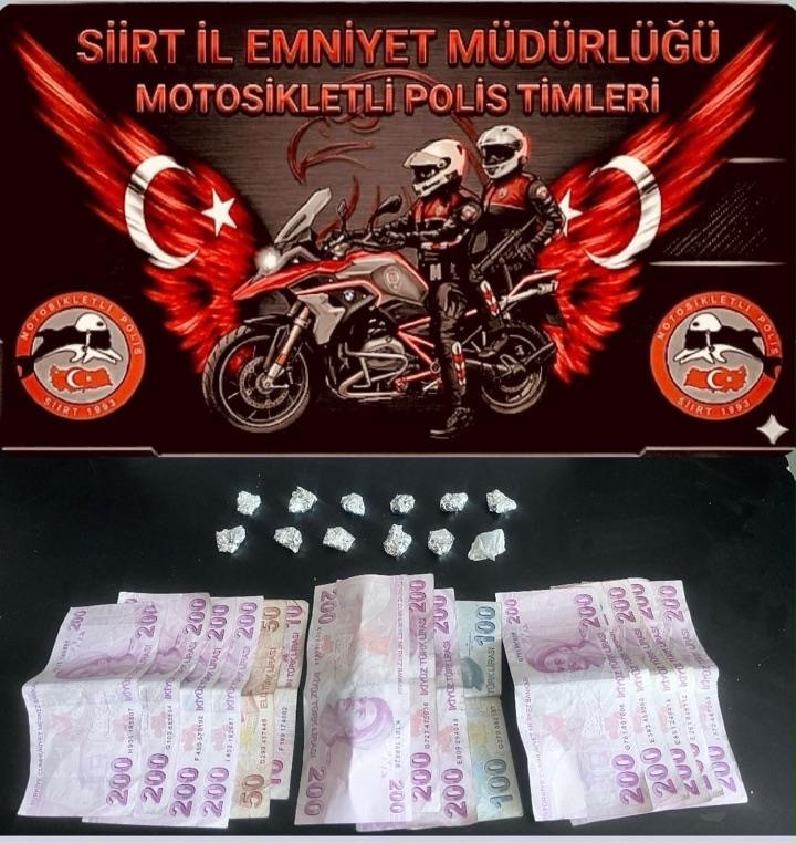 Siirt’te aranan 33 şahıs yakalandı, çok sayıda suç unsuru ele geçirildi