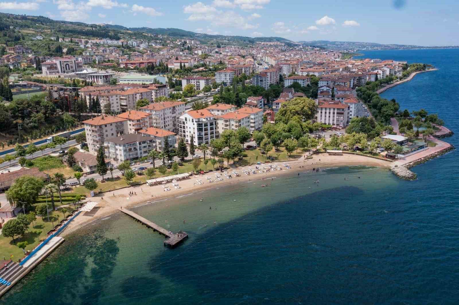 Kocaeli Büyükşehir Belediyesi plajların yeni sezon ücret tarifesini açıkladı