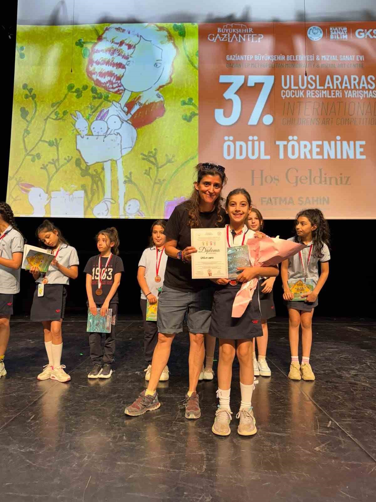 GKV Özel İlkokulu’ndan uluslararası sanat zaferi