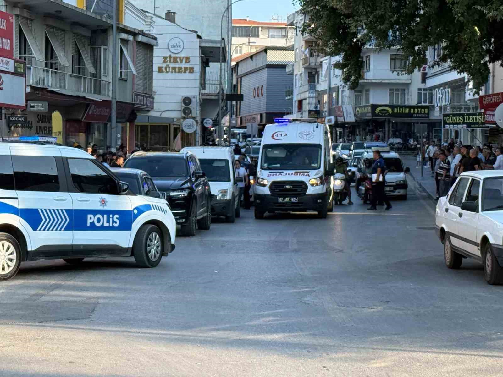 Doğum gününde hayatının şokunu yaşadı: Pastayla yanına gelen kocası gözleri önünde kurşun yağmuruna tutuldu