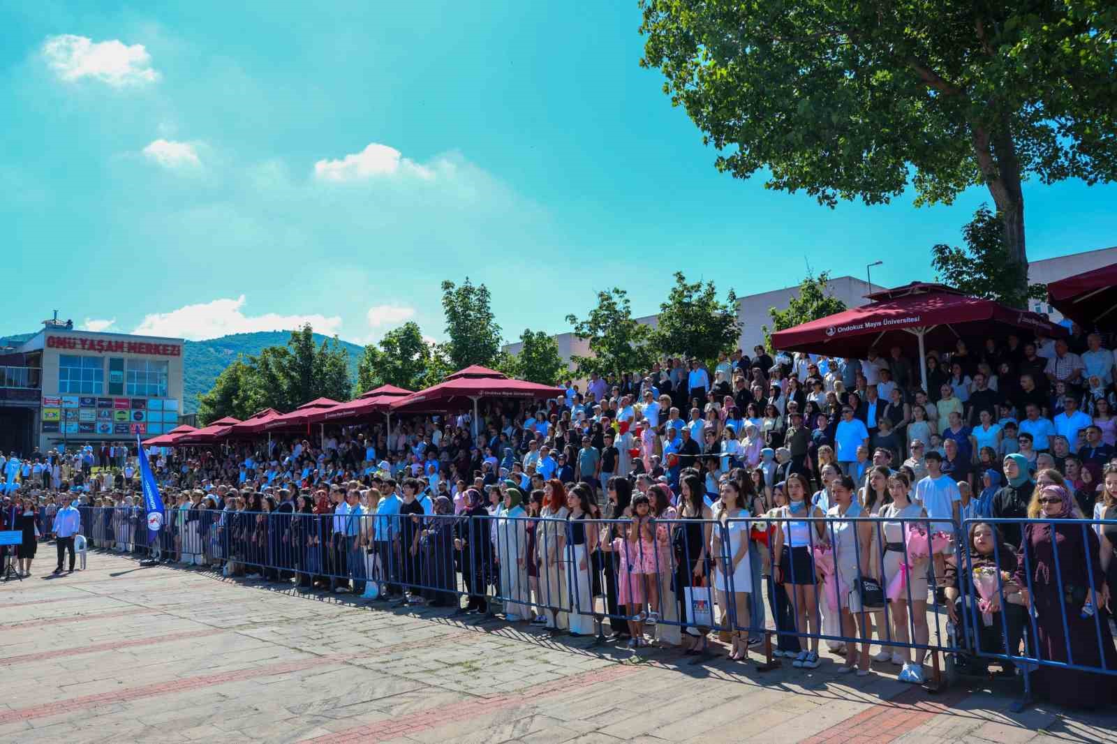 OMÜ Mühendislik Fakültesi mezunlarını geleceğe uğurladı