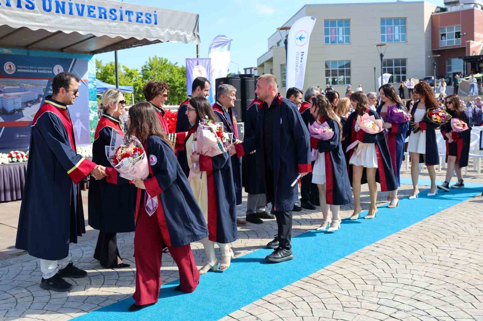 OMÜ Mühendislik Fakültesi mezunlarını geleceğe uğurladı
