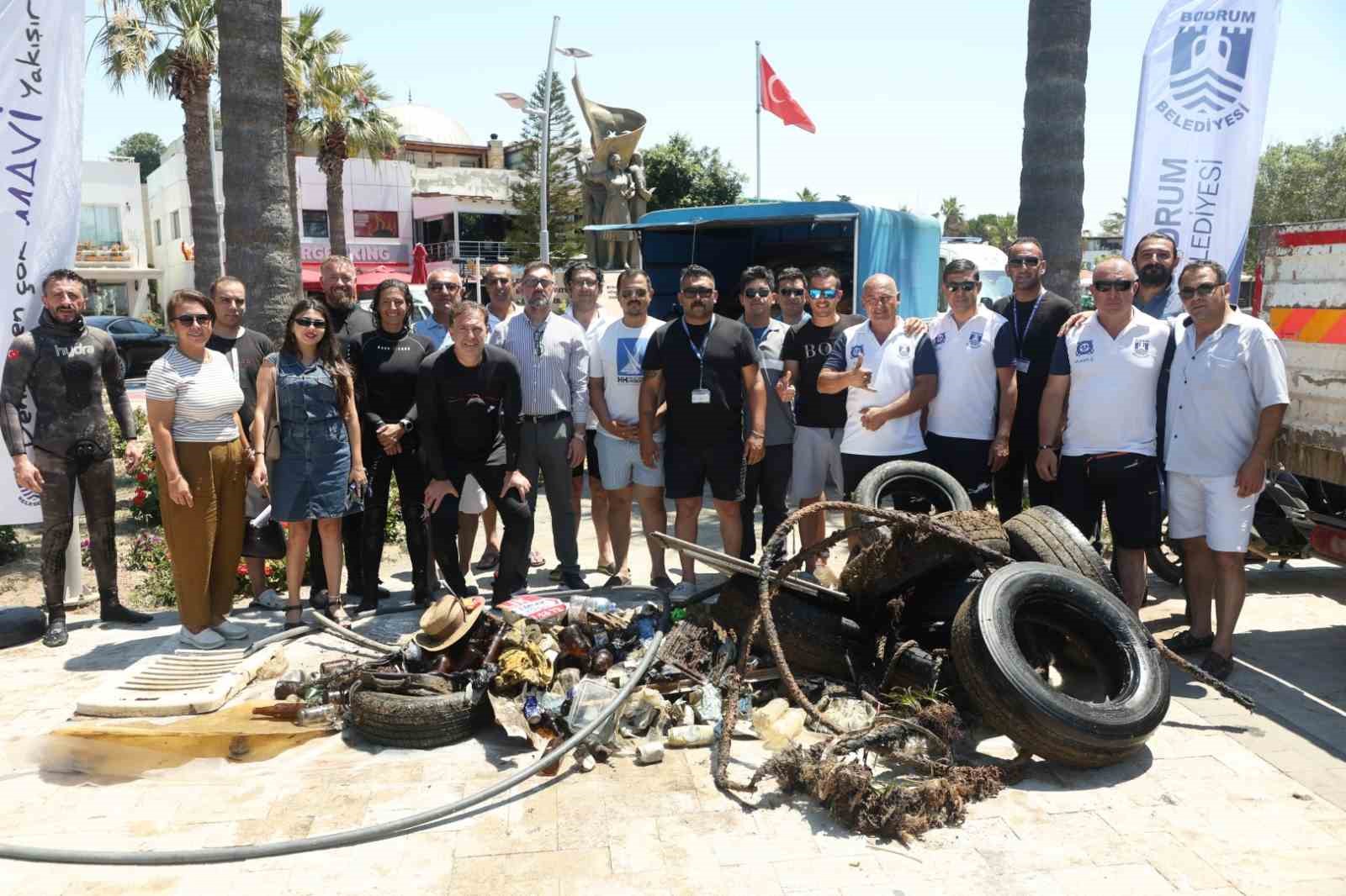 Deniz dibi temizliği Turgutreis’te yapıldı