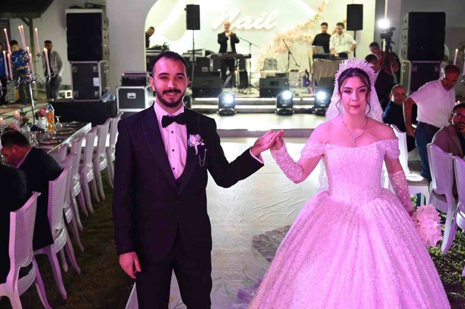 Burhaniye’de Emniyet Müdürünün mutlu günü
