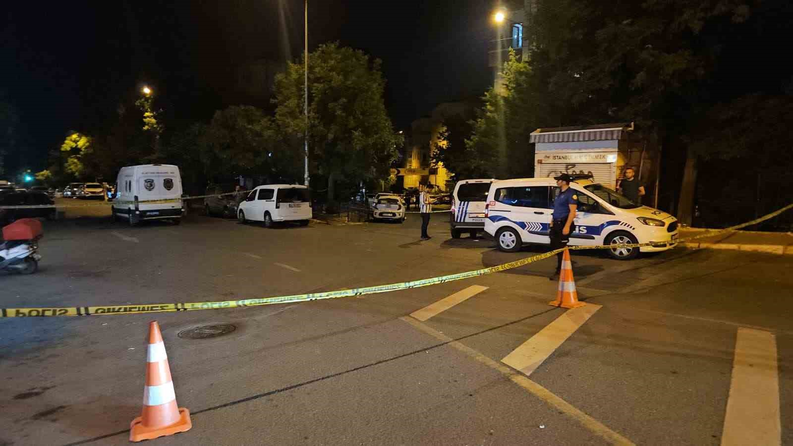 Eyüpsultan’da parkta silahlı saldırı: 3’ü ağır 5 yaralı