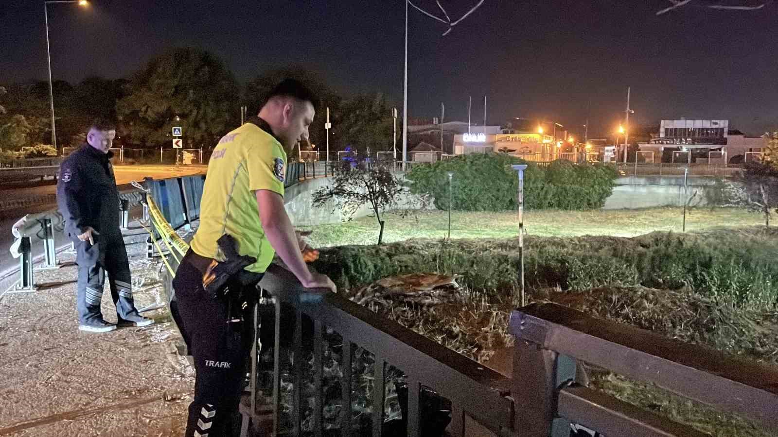 Navigasyon yanlış yolu gösterdi, dereye uçtu: 1 yaralı