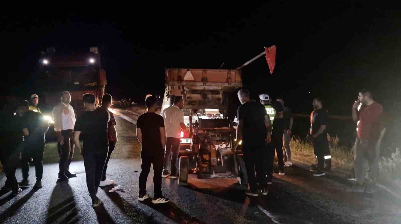 Çorum’da kamyon ile traktör çarpıştı: 1 ölü, 2 yaralı
