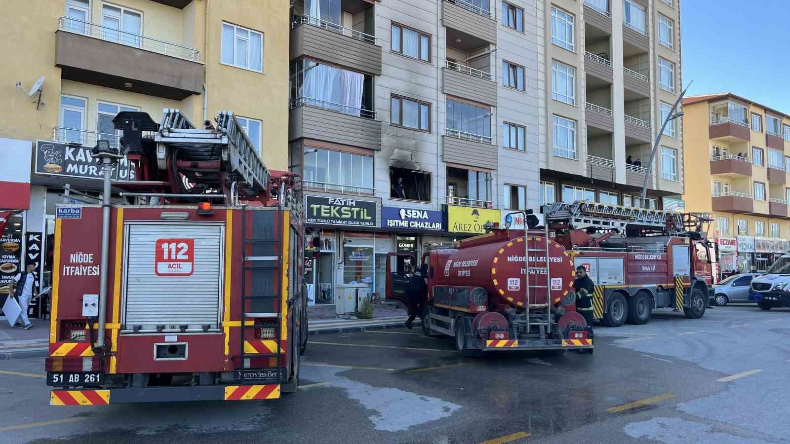 Niğde’de apartman dairesinde yangın