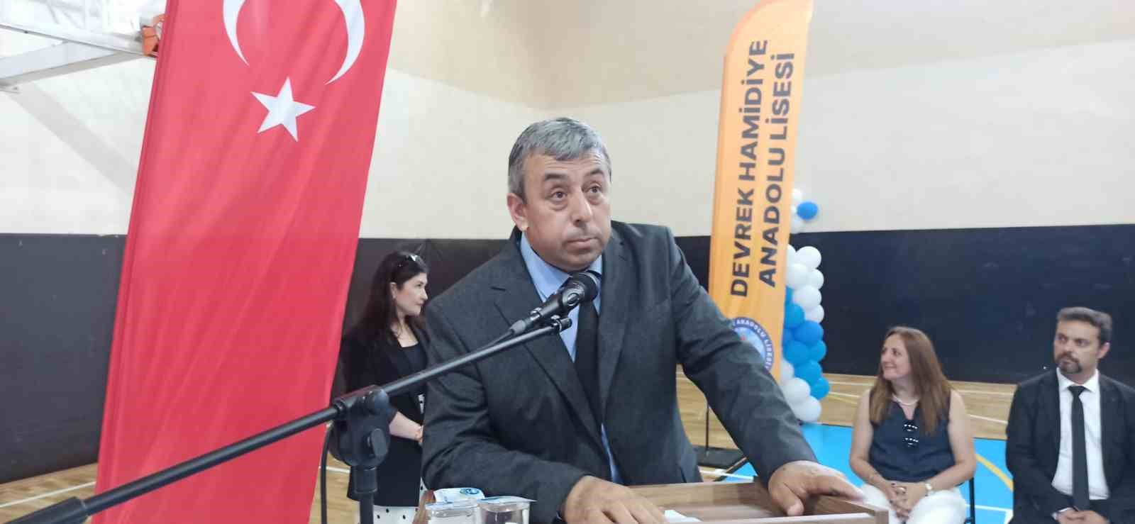 Devrek Hamidiye Anadolu lisesinden mezuniyet töreni