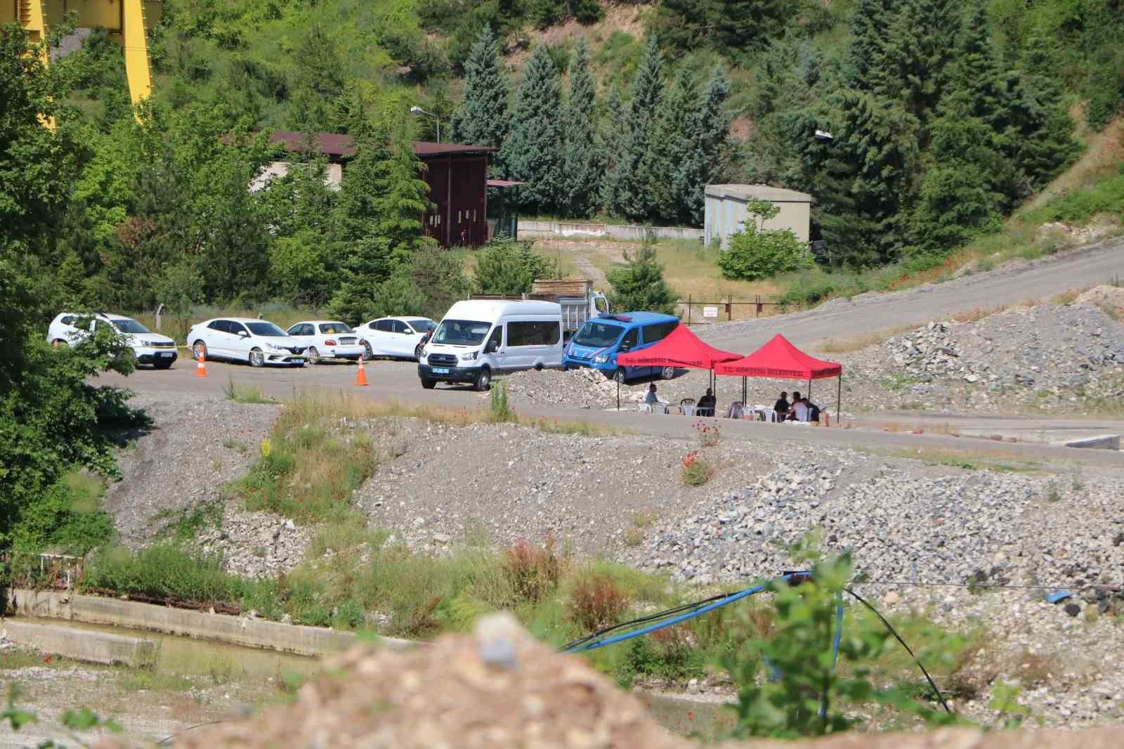 Bolu’daki maden göçüğünde hayatını kaybeden işçiyi çıkarma çalışmaları 26. saatinde sürüyor