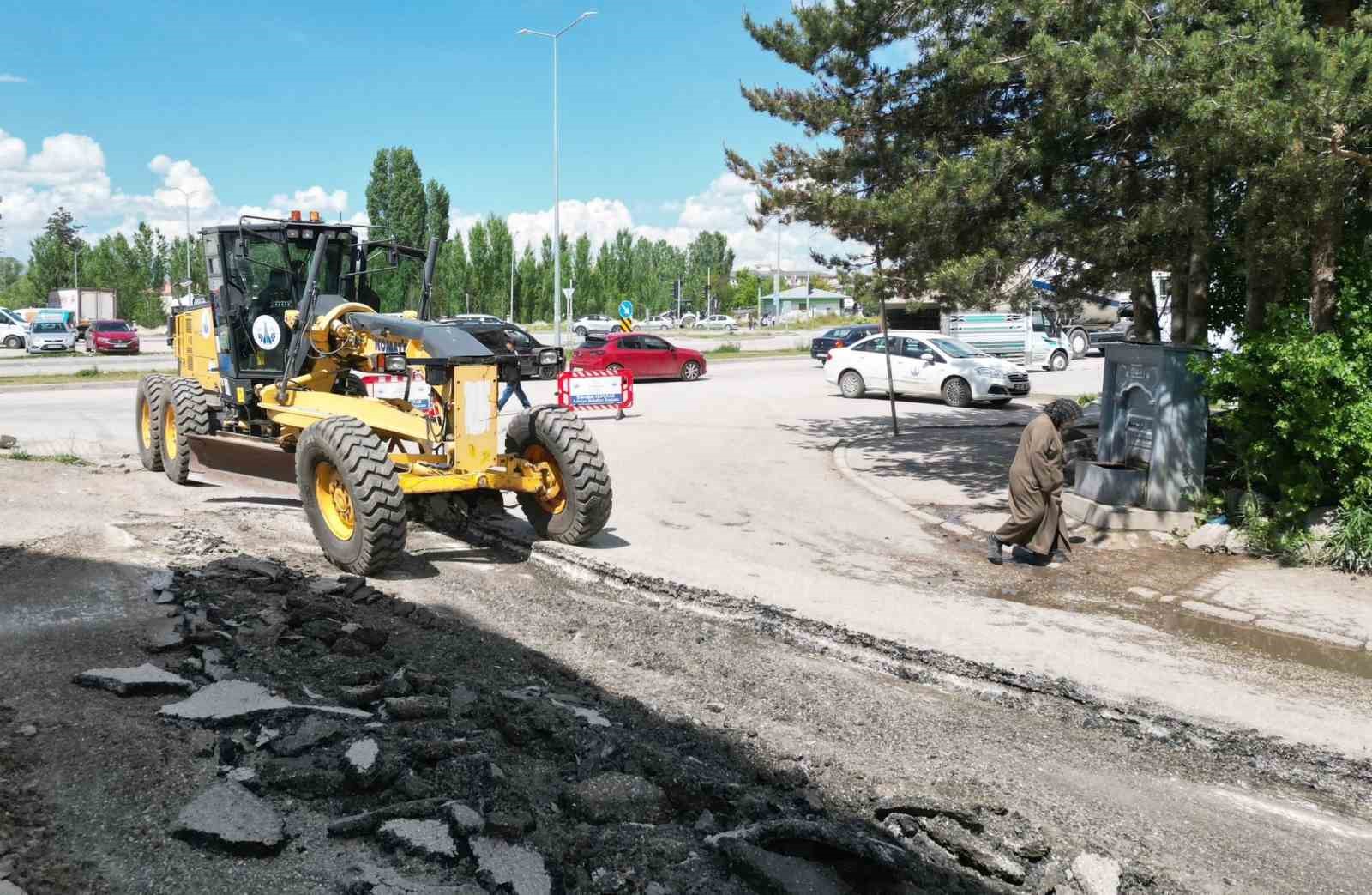 Aziziye’de asfalt seferberliği başladı