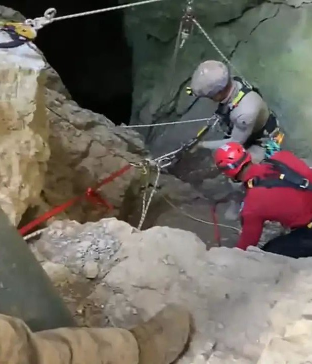 Jandarmadan 8 ilde operasyon: 34 sığınak imha edildi