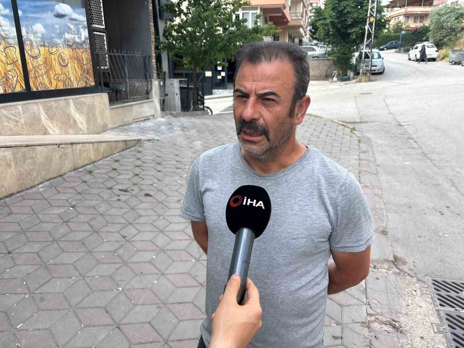 Kontrolden çıkan kamyoneti içine atlayarak durdurmayı başaran fırıncı facianın önüne geçti