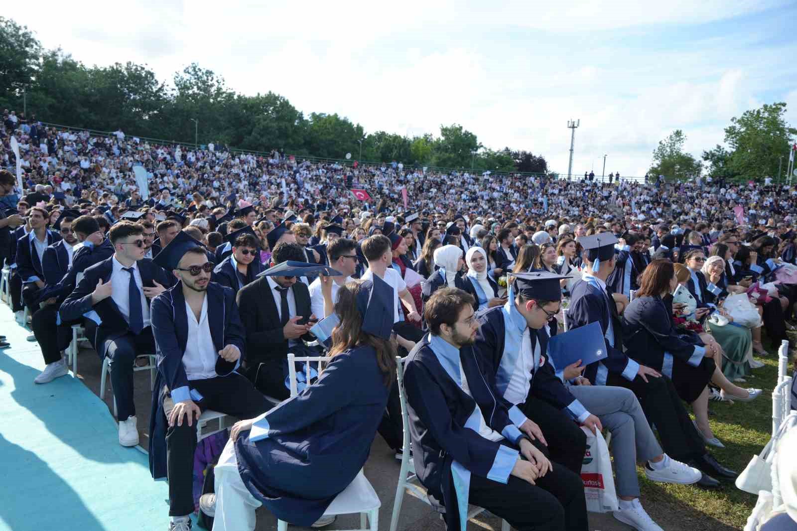 SAMÜ’de 616 öğrencinin mezuniyet heyecanı