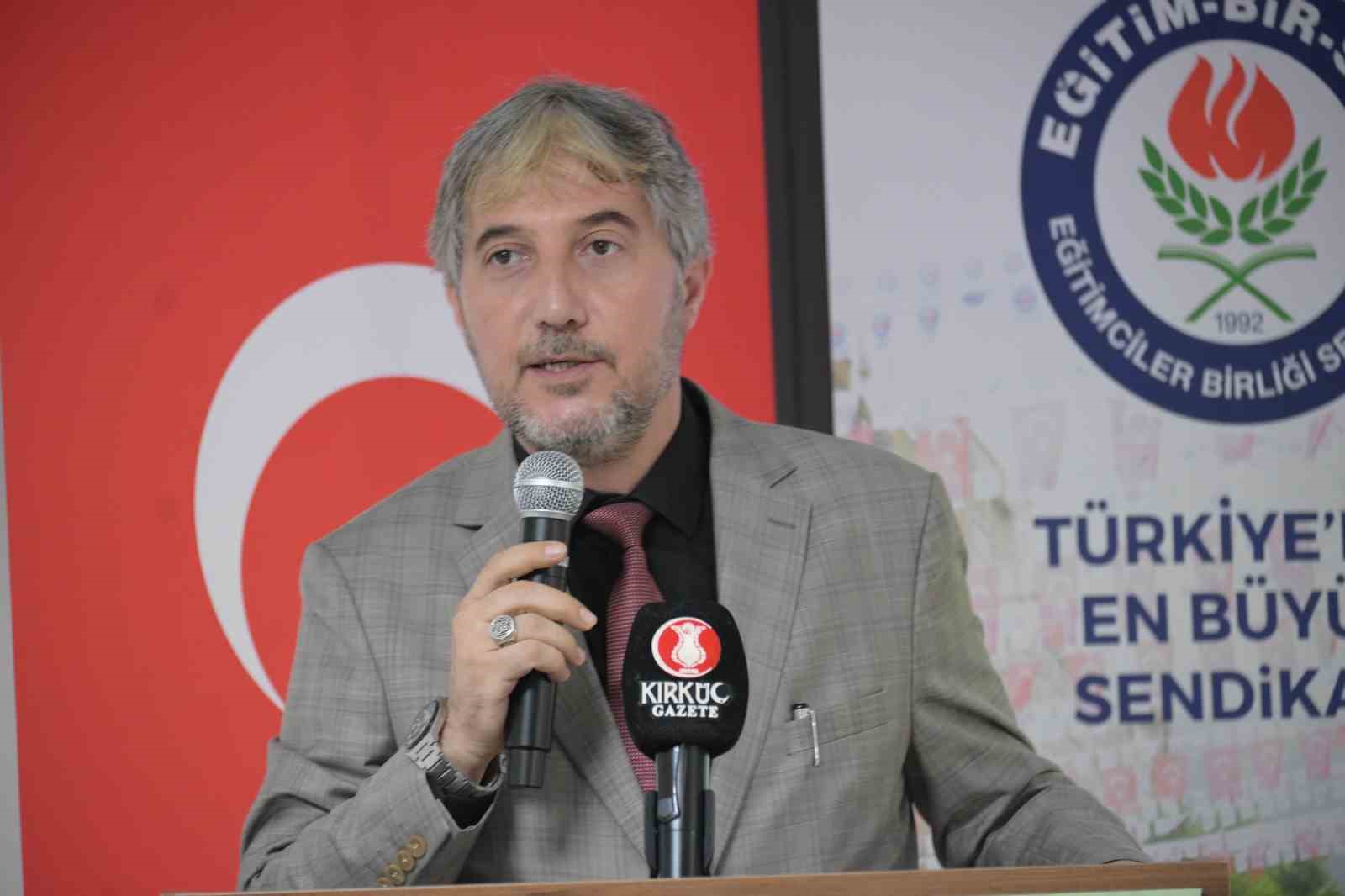Kütahya’da "Kitap Okuma ve Kompozisyon Yarışması"nda ödüller sahiplerini buldu