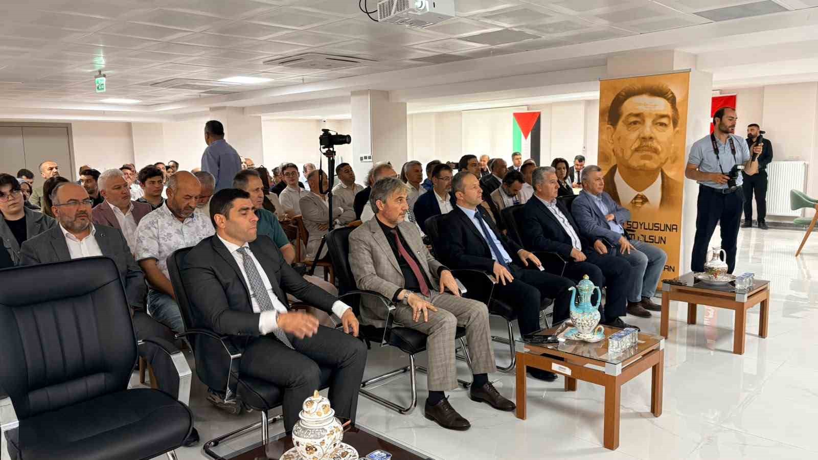 Kütahya’da "Kitap Okuma ve Kompozisyon Yarışması"nda ödüller sahiplerini buldu