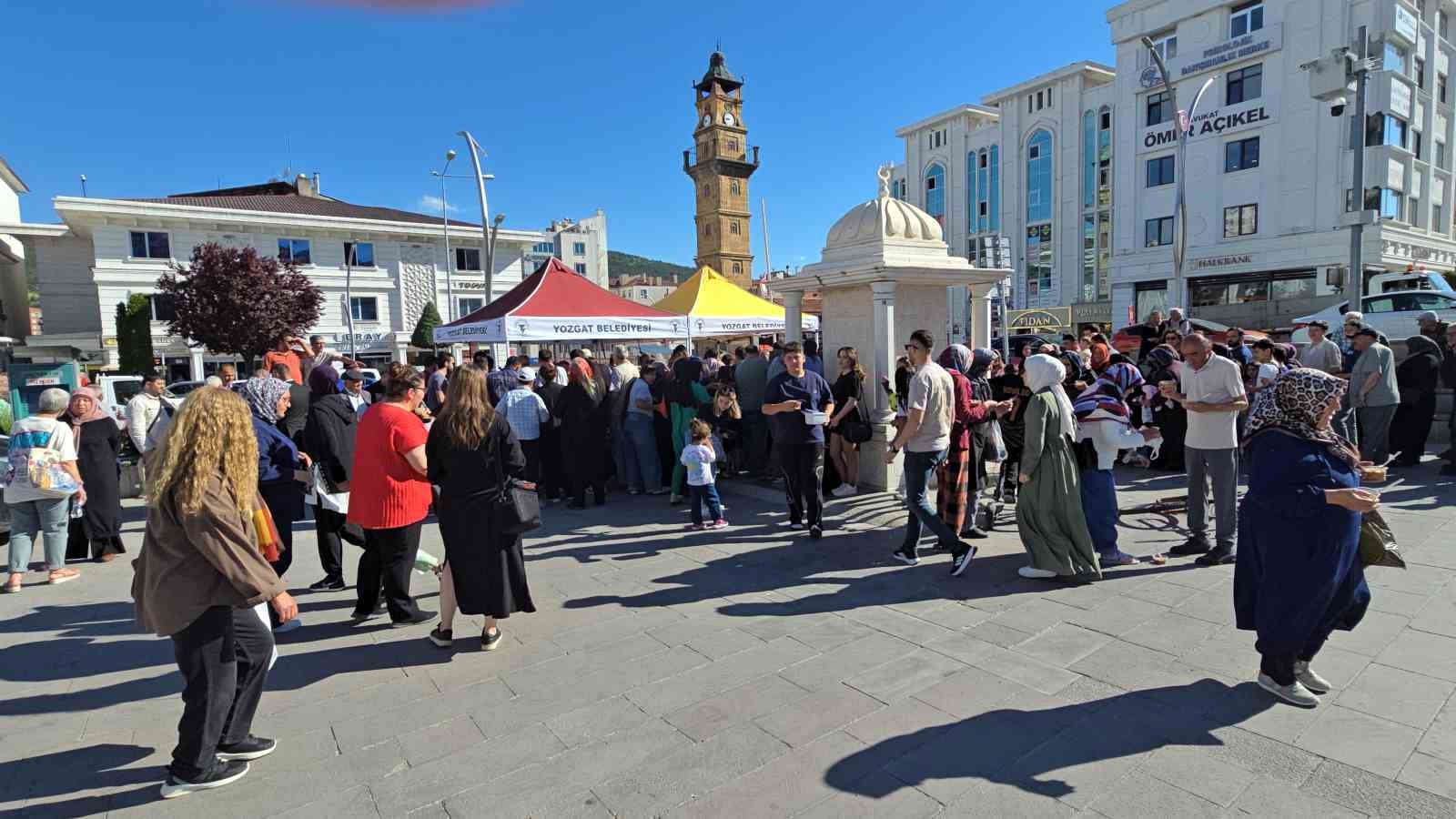 Yozgat Belediyesinden aşure ikramı