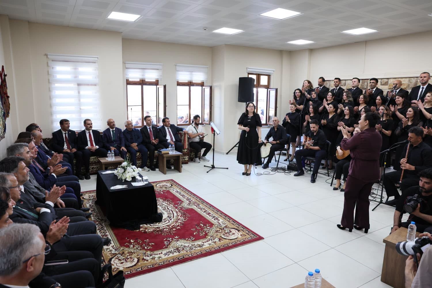 Bakan Tekin: "Derdimiz milletimizin birliği ve kardeşliğidir"