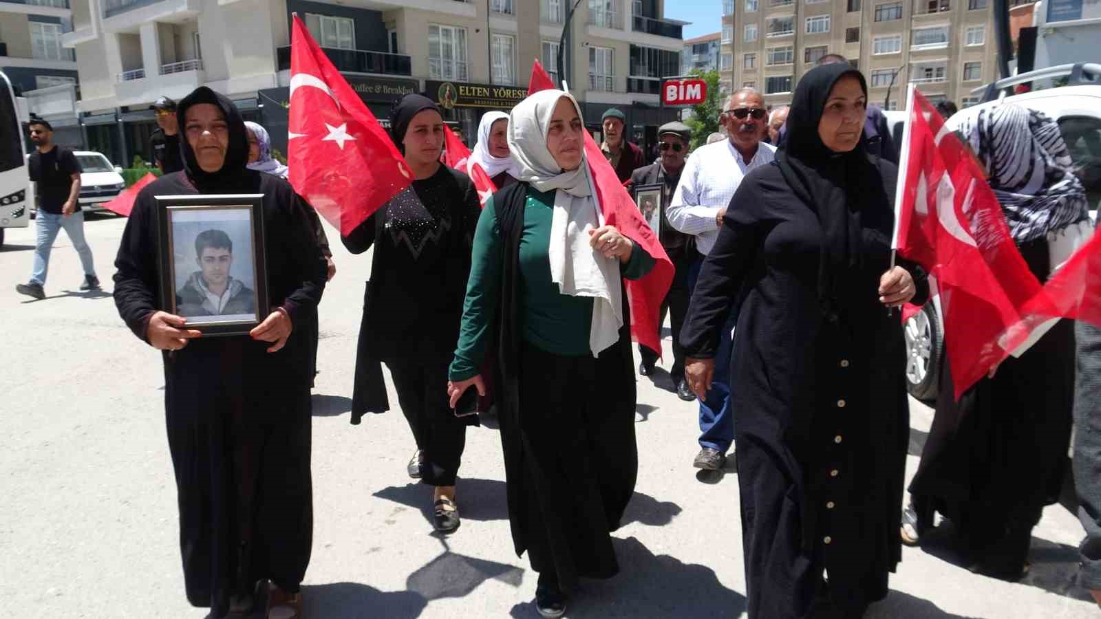 Vanlı ailelerin evlat nöbeti 120’nci haftasında sürüyor
