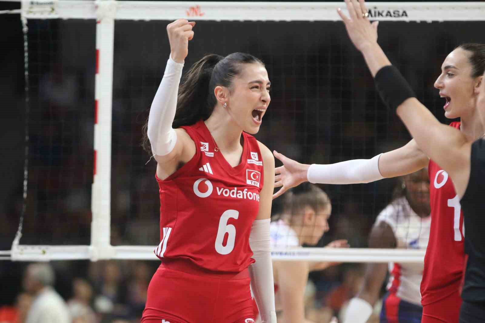 A Milli Kadın Voleybol Takımı, Fransa’yı 3-0 mağlup etti