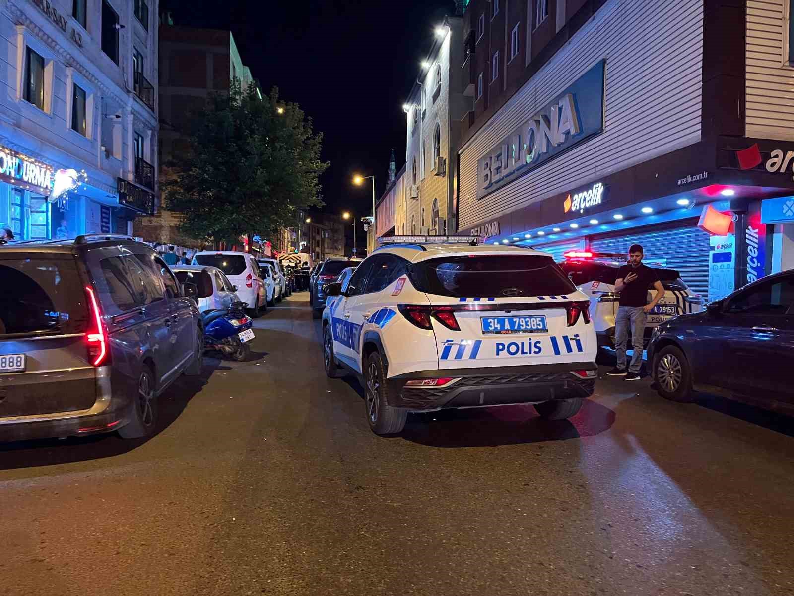 Eyüpsultan’da motosikletli şüphelilerden silahlı saldırı: 1 yaralı