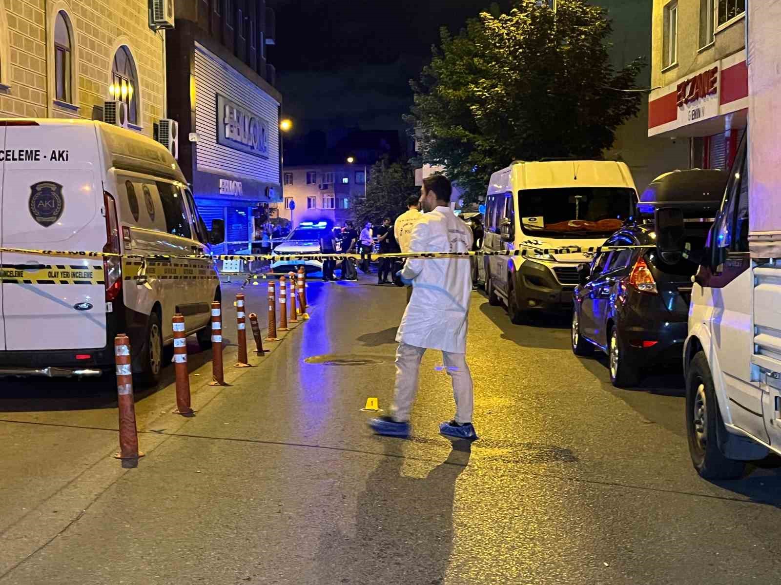 Eyüpsultan’da motosikletli şüphelilerden silahlı saldırı: 1 yaralı