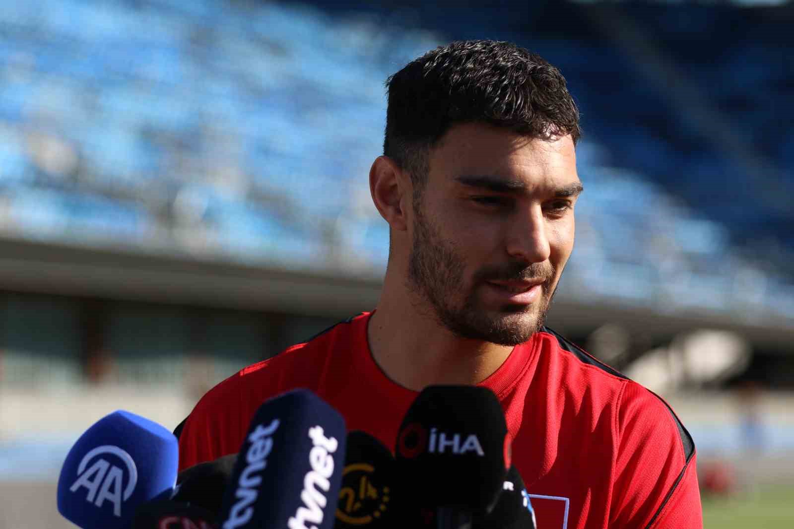 Kaan Ayhan: "Karakterimizle, cesur bir şekilde oynamamız lazım"
