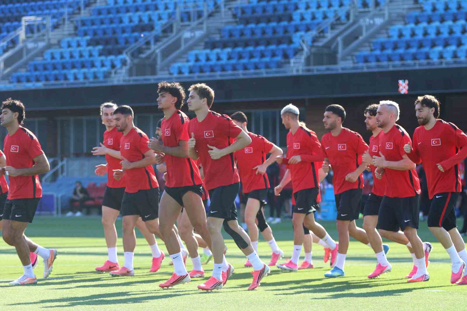 A Milli Futbol Takımı, Paraguay maçı hazırlıklarını tamamladı