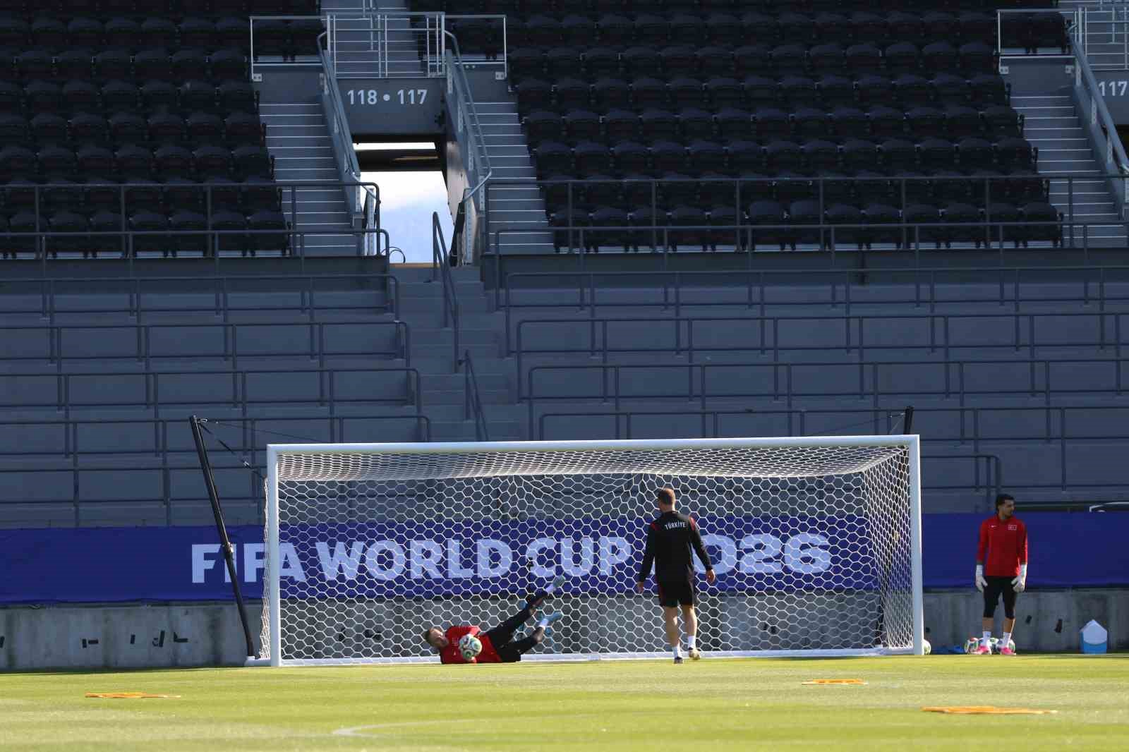 A Milli Futbol Takımı, Paraguay maçı hazırlıklarını tamamladı