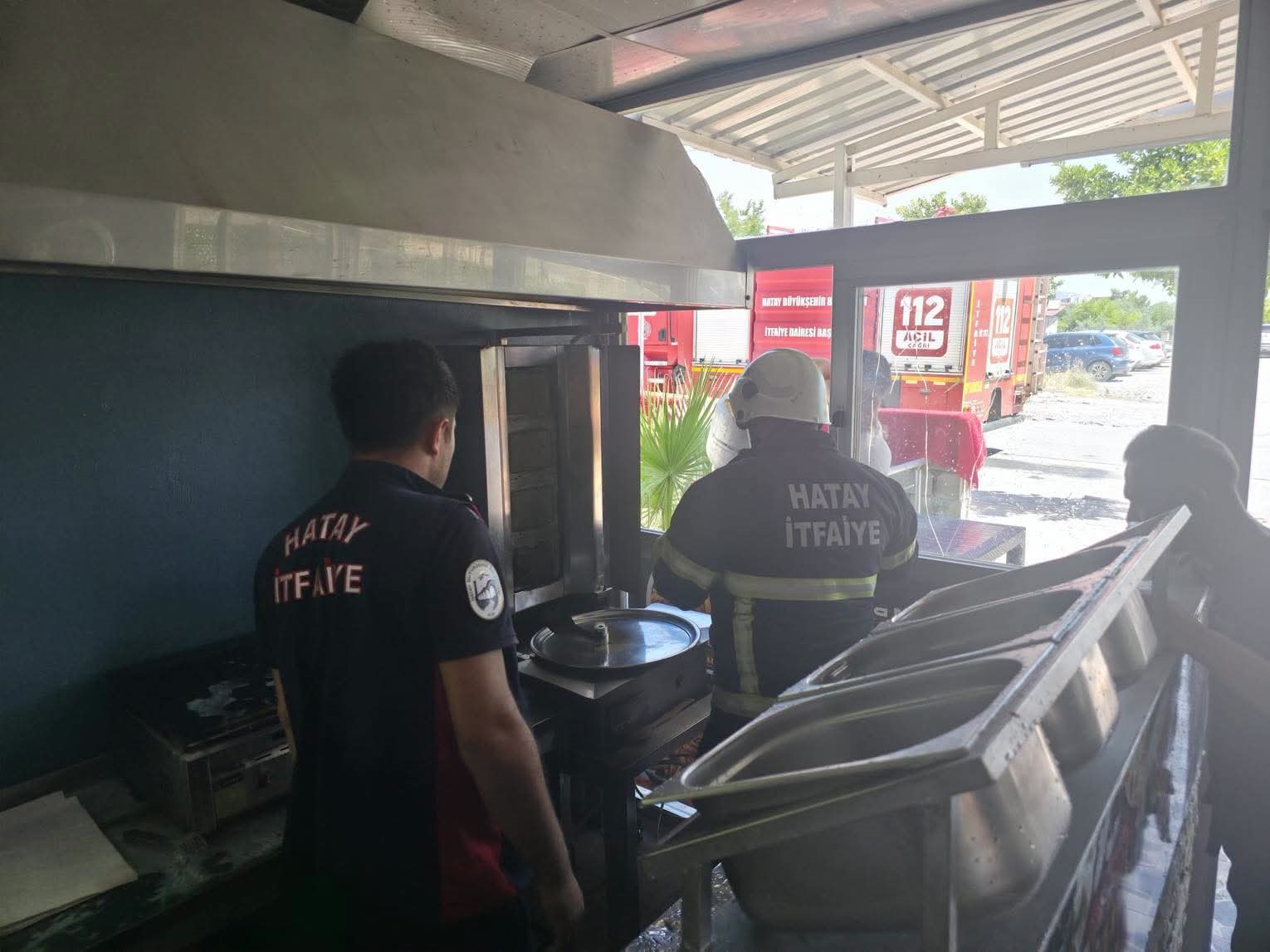 Hassa’da dönercide korkutan yangın