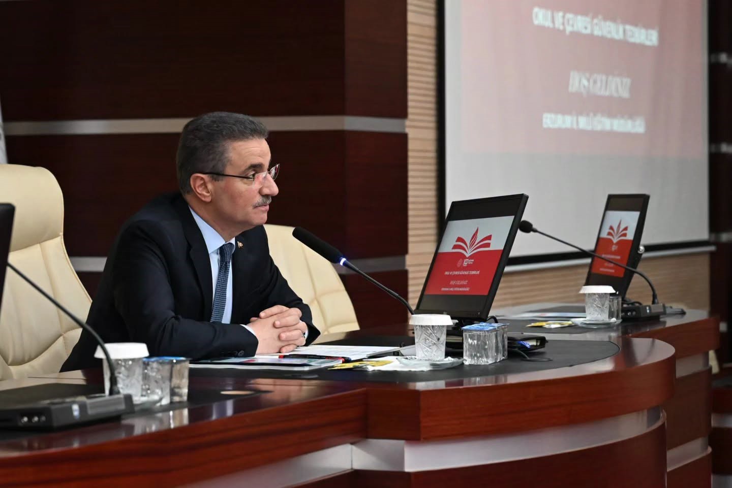 Okul ve çevresi güvenlik tedbirleri masaya yatırıldı