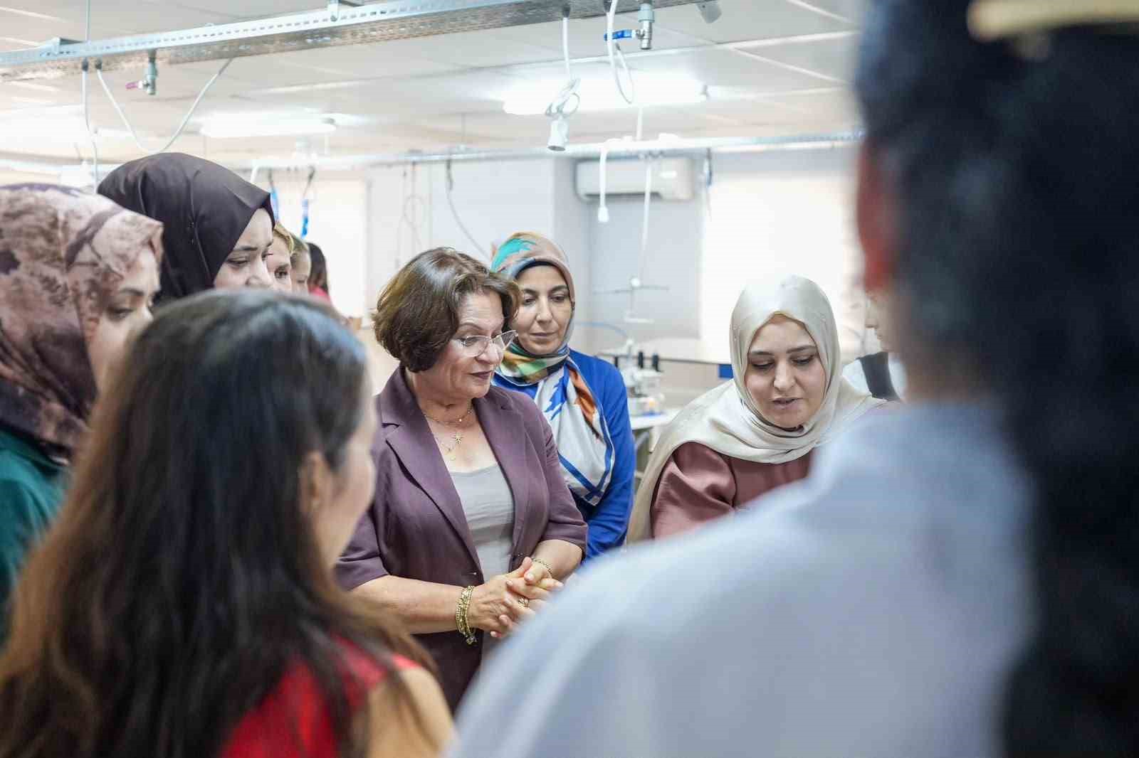 Didim Belediyesi Moda Tasarım ve Temel Dikiş Eğitimi yıl sonu etkinliği gerçekleştirildi