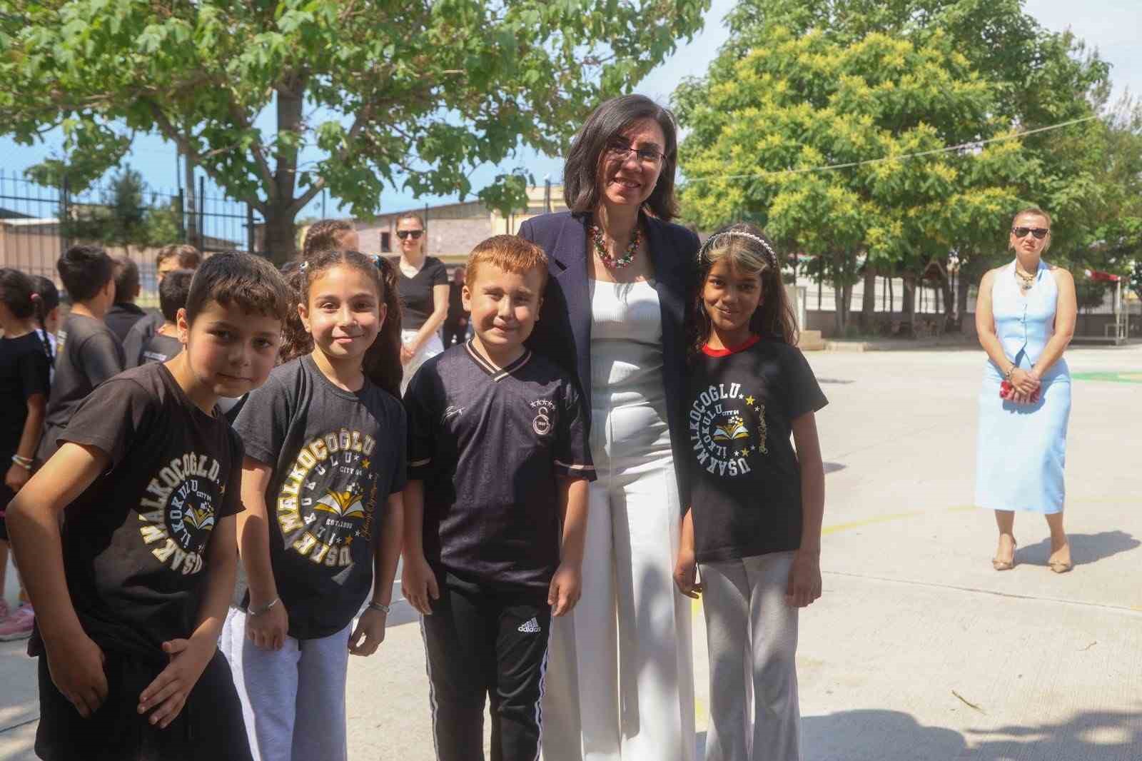Uşak Belediye Başkan Vekili Özkan öğrencilerle bir araya geldi