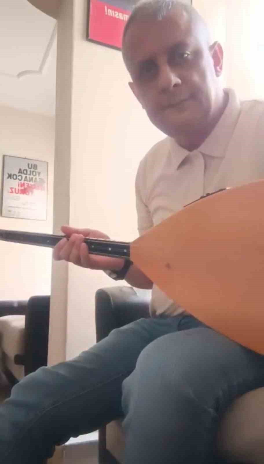 Diyarbakır’da ilginç boşanma: Kadının halay çekmesine erkek bağlama çalarak cevap verdi