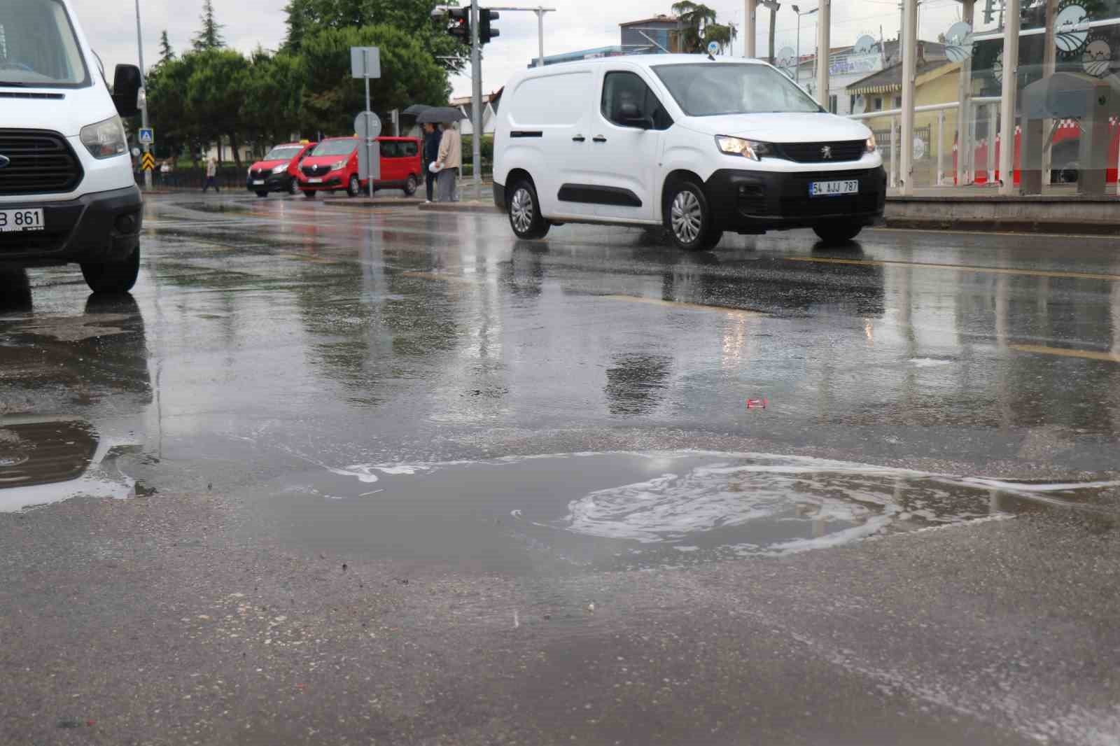Sakarya’da yağış hayatı olumsuz etkiledi