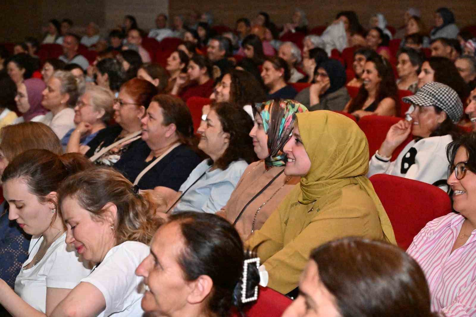 Manisa, hemşehrisi İlhan Şeşen’i unutmadı