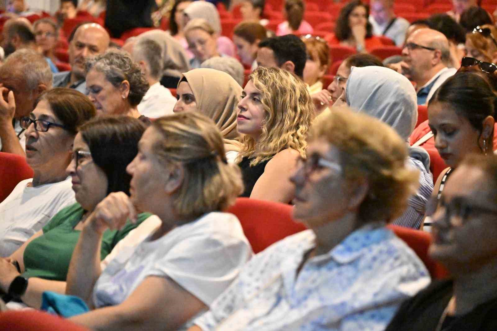 Manisa, hemşehrisi İlhan Şeşen’i unutmadı