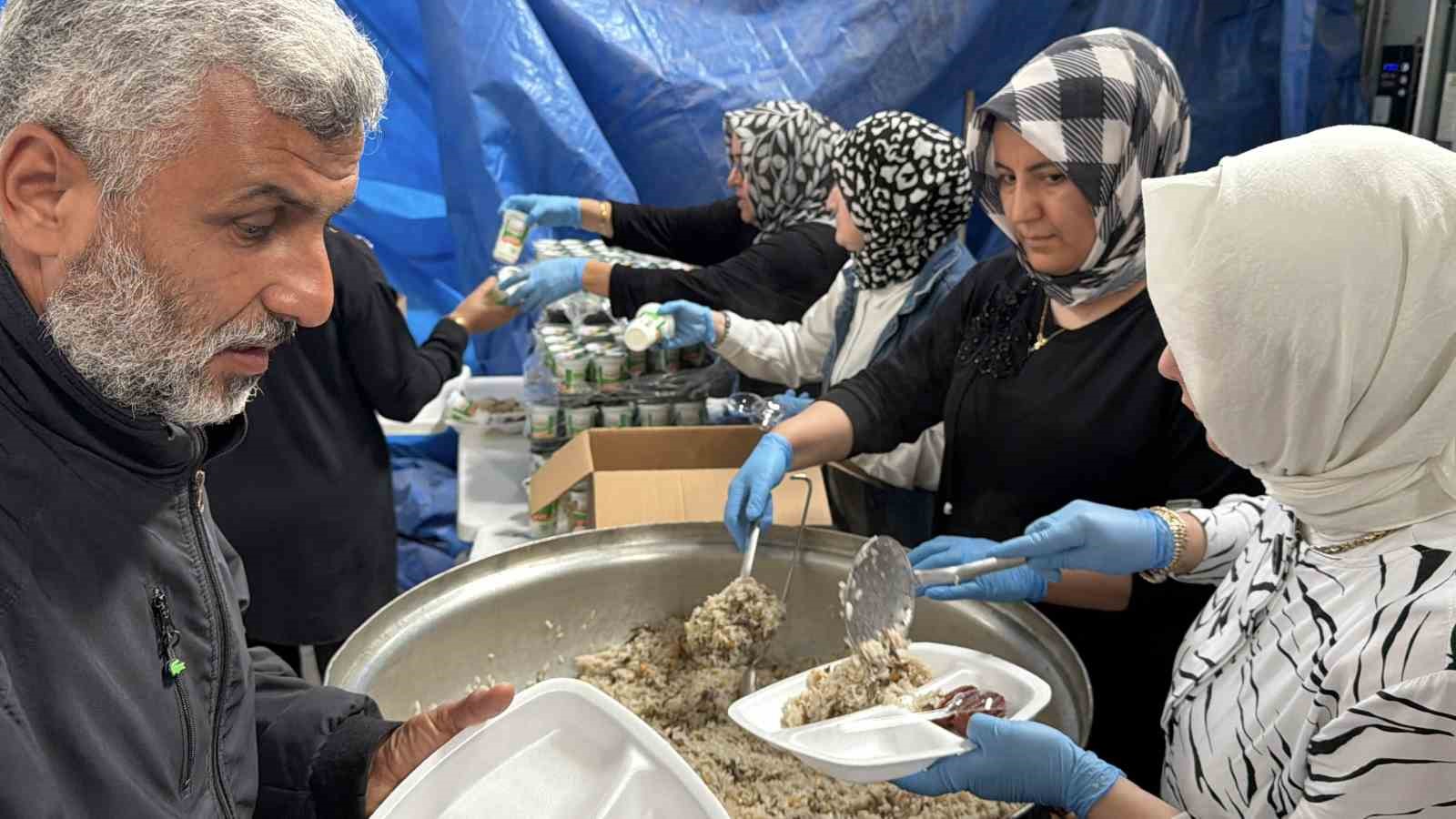 Coğrafi işaretli "Konuralp pirinci" için 82 çiftçiye 50 ton tohum desteği