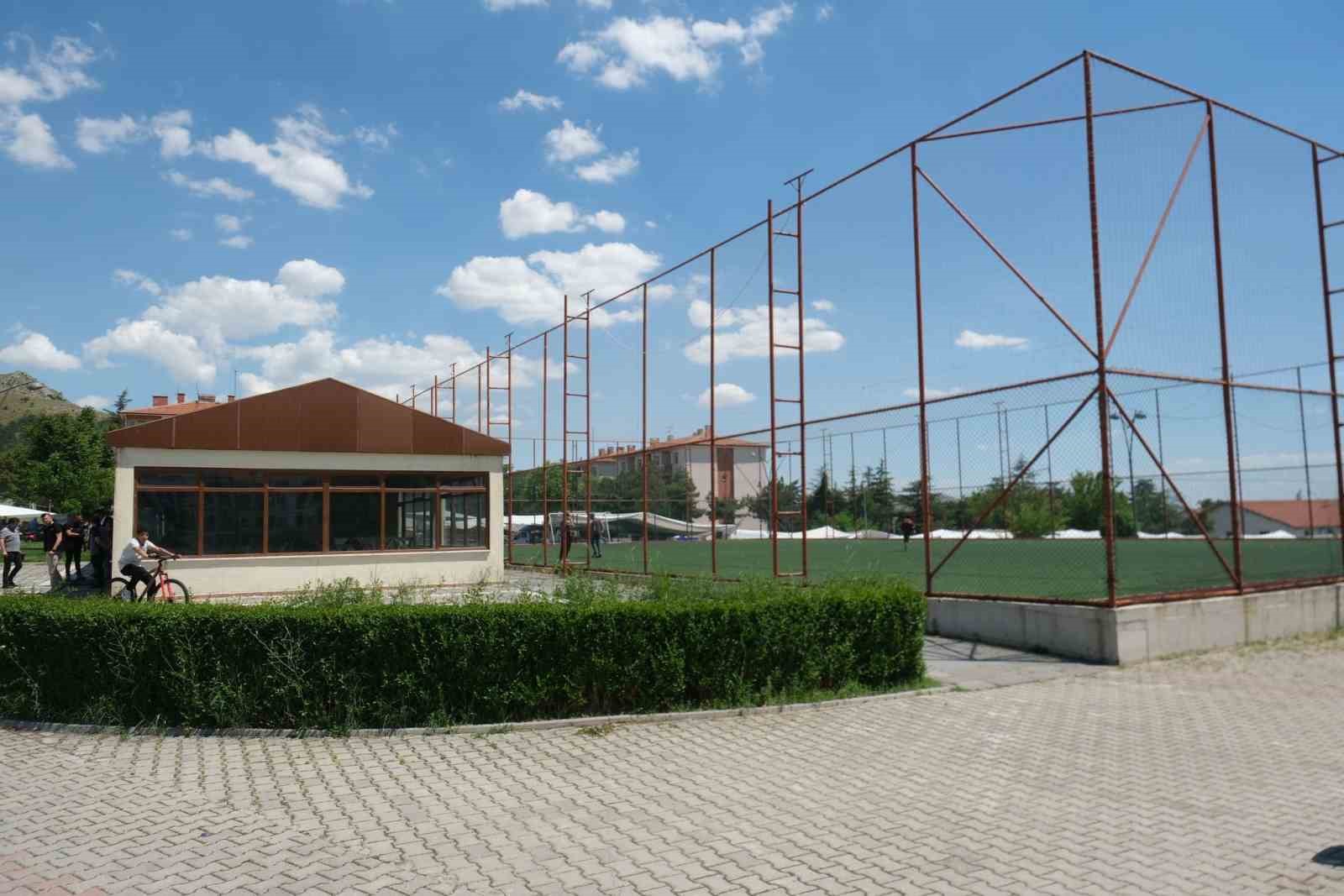 Spor kompleksi yenileniyor