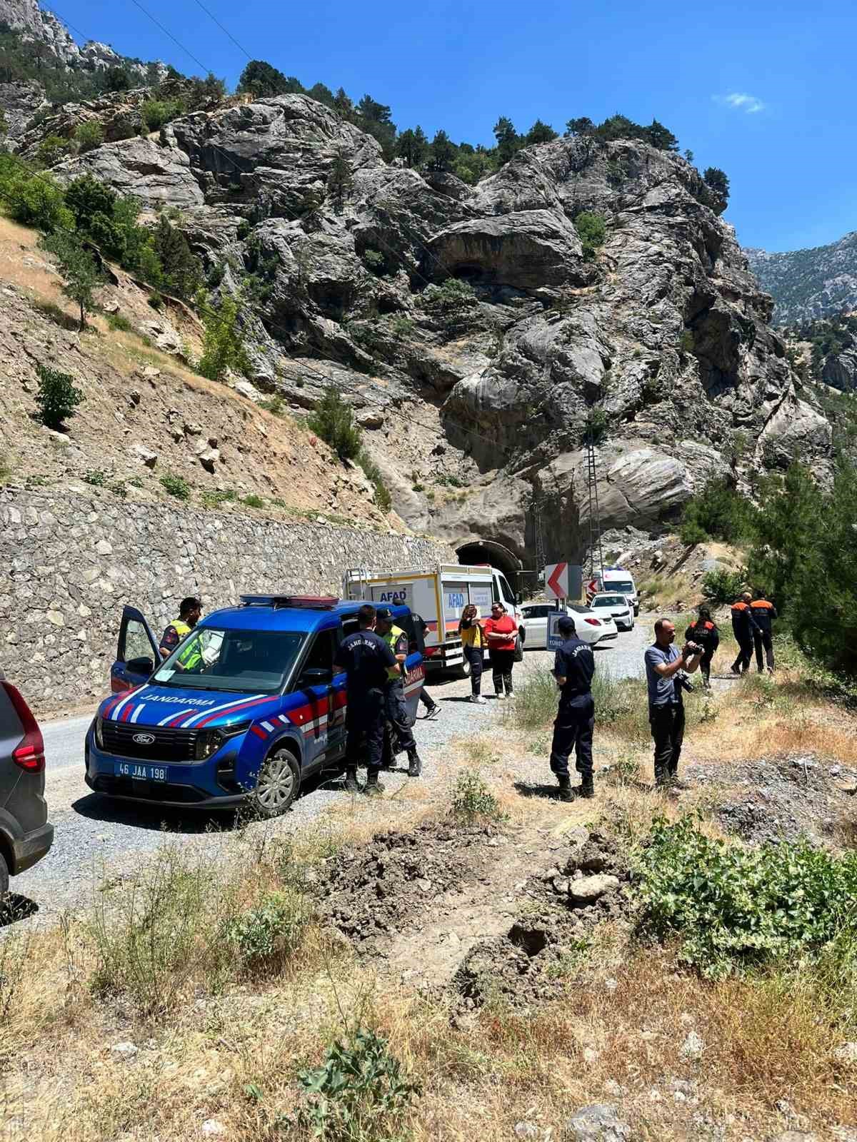 Kahramanmaraş’ta nehirde kaybolan vatandaşı arama çalışmaları sürüyor